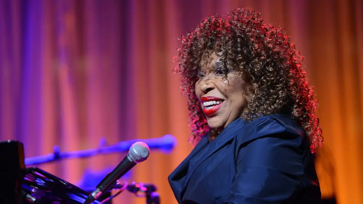 റോബർട്ട ഫ്ലാക്ക് അന്തരിച്ചു