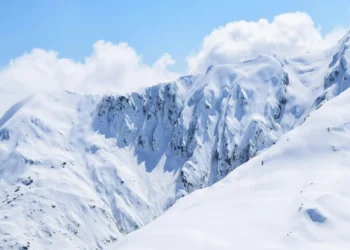 ഗോൾഡൻ മേഖലയിലെ ക്യാപ്രിസ്റ്റോ മലനിരകൾ ഇടിഞ്ഞു:ഒരു സ്കീയർക്ക് ദാരുണാന്ത്യം!