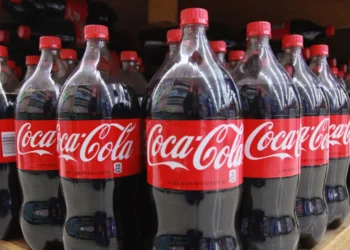 ആരോഗ്യ പാനീയ രംഗത്തേക്ക് കൊക്ക-കോള: കാനഡയിലെ പ്രാദേശിക കമ്പനികൾക് വെല്ലുവിളി