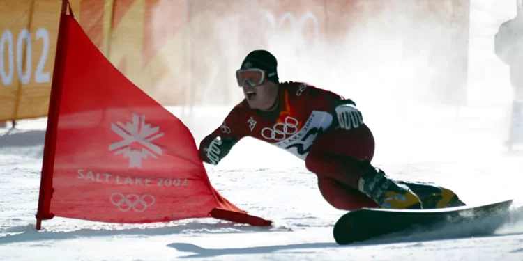 മഞ്ഞിൽ നിന്ന് മയക്കുമരുന്നിലേക്ക് - ഒളിമ്പിക് താരം FBI-യുടെ 'മോസ്റ്റ് വാണ്ടഡ്' പട്ടികയിൽ 1 മഞ്ഞിൽ നിന്ന് മയക്കുമരുന്നിലേക്ക് – ഒളിമ്പിക് താരം FBI-യുടെ ‘മോസ്റ്റ് വാണ്ടഡ്’ പട്ടികയിൽ