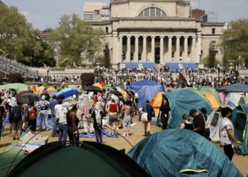 അഭിപ്രായ സ്വാതന്ത്ര്യത്തിനെതിരെ നാടുകടത്തൽ ഭീഷണി