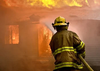 Sudbury-ൽ Minnow Lake-ൽ വീടിന് തീപിടിച്ചു