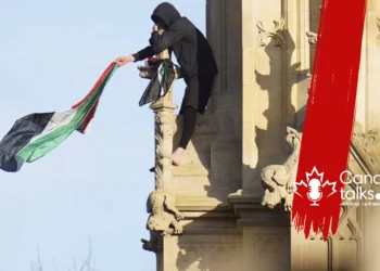 പലസ്തീന് പിന്തുണ : എലിസബത്ത് ടവറിൽ കയറി യുവാവിന്റെ പ്രതിഷേധം