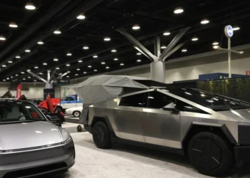 വാങ്കൂവർ ഓട്ടോ ഷോയിൽ നിന്ന് ടെസ്ല പിൻവലിച്ചു