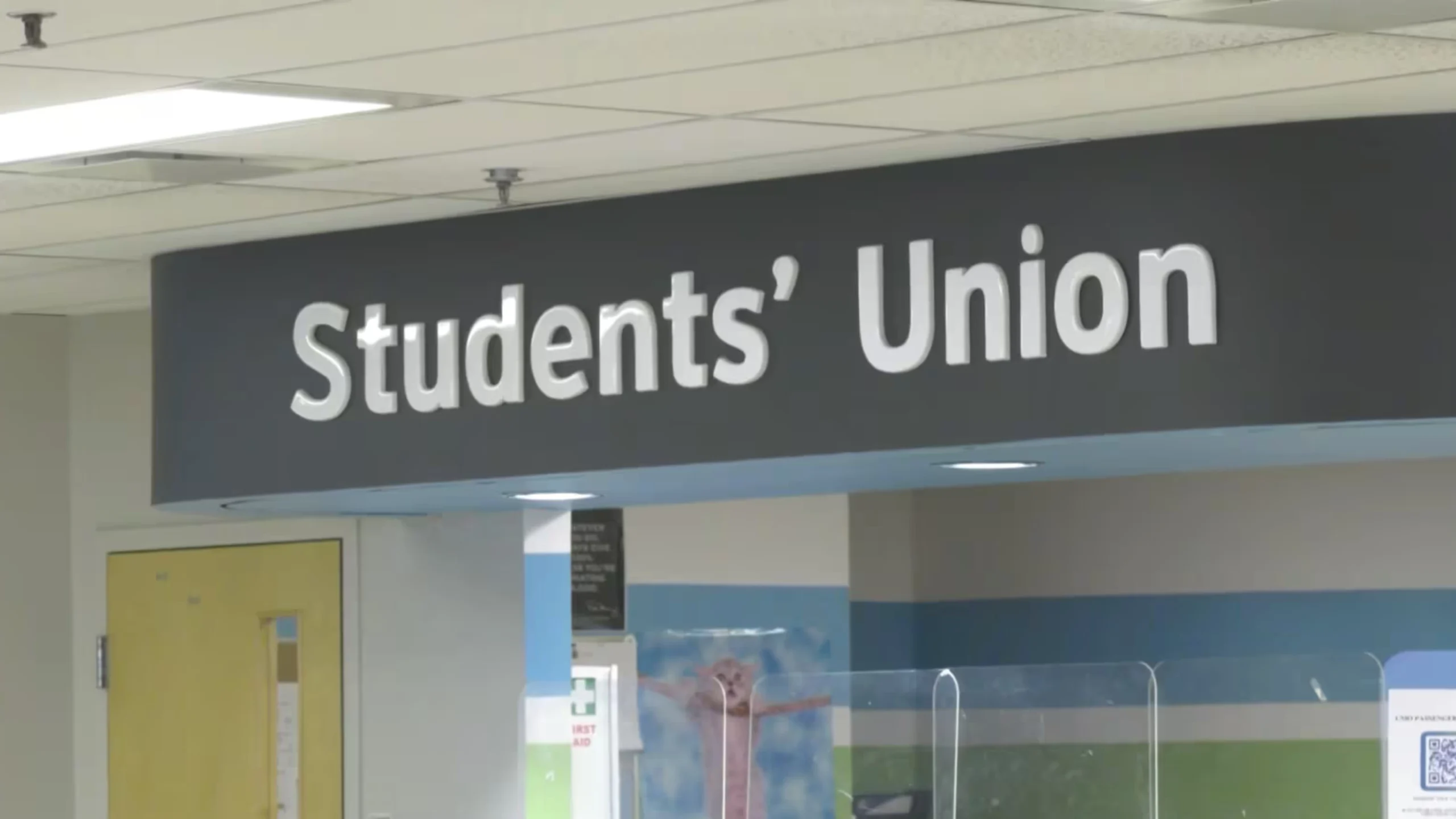 റെജീന സർവകലാശാല വിദ്യാർത്ഥി യൂണിയൻ പിരിച്ചുവിടണമെന്ന് വിദ്യാർത്ഥികൾ