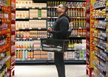 കാനഡയിൽ വിലക്കയറ്റം തെരഞ്ഞെടുപ്പിന്റെ പ്രധാന വിഷയമാകുന്നു