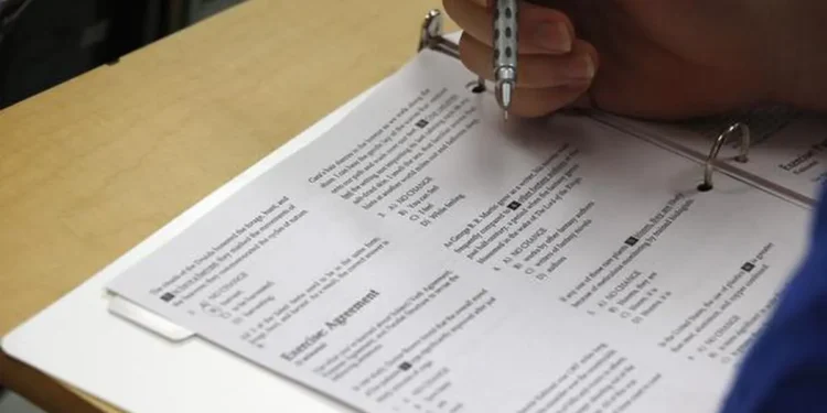 കേരള സ്കൂൾ പരീക്ഷ ചോദ്യപേപ്പർ ചോർച്ച 1 കേരള സ്കൂൾ പരീക്ഷ ചോദ്യപേപ്പർ ചോർച്ച