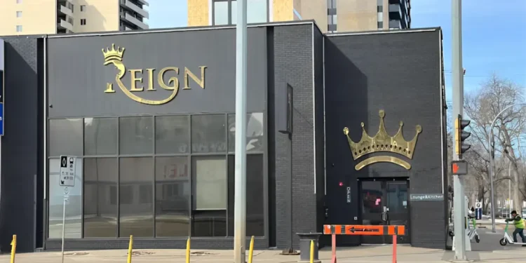 എഡ്മണ്ടനിലെ 'Two Gay Bar Summer' എന്ന പുതിയ അധ്യായം ! 1 എഡ്മണ്ടനിലെ ‘Two Gay Bar Summer’ എന്ന പുതിയ അധ്യായം !