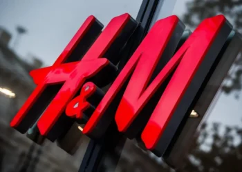 H&M പ്രതിസന്ധിയിലേക്ക്..?