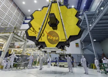 നാസയുടെ വെബ് ടെലസ്കോപ്പ് കണ്ടുപിടിച്ച പുതിയ ഗ്യാലക്സി!