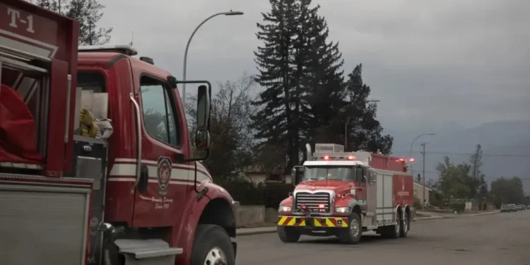 സറേയിൽ വൻ തീപിടിത്തം 1 സറേയിൽ വൻ തീപിടിത്തം