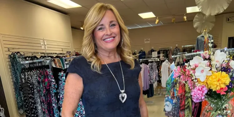 കാനഡയിൽ നിന്നുള്ള ഫാഷന് പിന്തുണ നൽകാൻ മലയാളി വ്യവസായിയുടെ ആഹ്വാനം 1 കാനഡയിൽ നിന്നുള്ള ഫാഷന് പിന്തുണ നൽകാൻ മലയാളി വ്യവസായിയുടെ ആഹ്വാനം