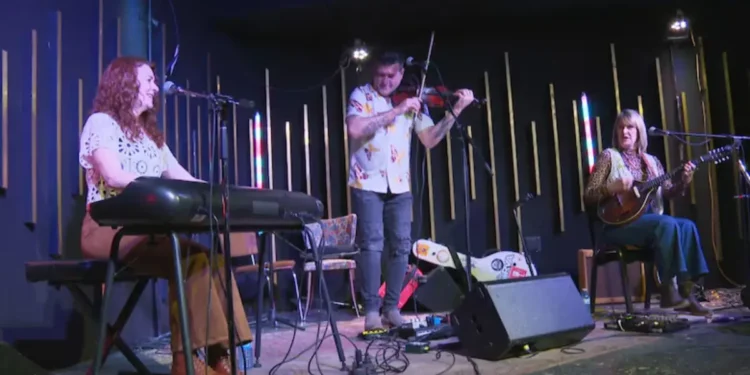 2025 P.E.A അവാർഡുകൾ: സംഗീത പ്രതിഭകളെ ആദരിച്ച് ചാർലറ്റ്ടൗൺ 1 2025 P.E.A അവാർഡുകൾ: സംഗീത പ്രതിഭകളെ ആദരിച്ച് ചാർലറ്റ്ടൗൺ