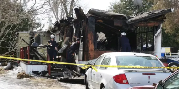 ഒന്റാരിയോയിൽ തീപിടുത്തം; രണ്ട് മരണം 1 ഒന്റാരിയോയിൽ തീപിടുത്തം; രണ്ട് മരണം