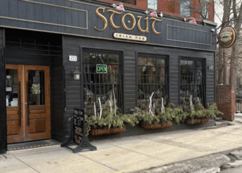 പച്ച പുതച്ച് ടൊറന്റോ!