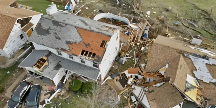 അമേരിക്കയുടെ തെക്കൻ മേഖലയിൽ ശക്തമായ ചുഴലിക്കാറ്റ്: 34 മരണം