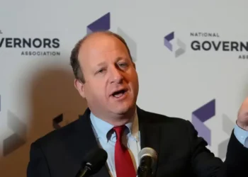 വാണിജ്യ യുദ്ധത്തിന്റെ നടുവിലും കാനഡയെ പിന്തുണച്ച് കൊളറാഡോ ഗവർണർ !