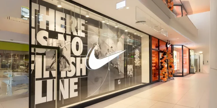 Nike-ന് വമ്പൻ ഇടിവ് ; ഗ്ലോബൽ വിൽപ്പന 9% കുറഞ്ഞു ! 1 Nike-ന് വമ്പൻ ഇടിവ് ; ഗ്ലോബൽ വിൽപ്പന 9% കുറഞ്ഞു !