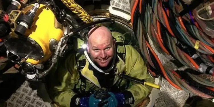 ശ്വാസം ഇല്ലാതെ 30 മിനിറ്റ്! മനുഷ്യന്‌ അസാധ്യമായത് ക്രിസ് ലെമൺസ് സാദ്ധ്യമാക്കി!