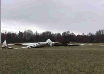 ഒന്റാറിയോയിൽ കാറ്റാടി ടർബൈൻ തകർന്നു വീണു 2 എഡ്മണ്ടനിൽ രണ്ട് മീസിൽസ് കേസുകൾ റിപ്പോർട്ട് ചെയ്തു