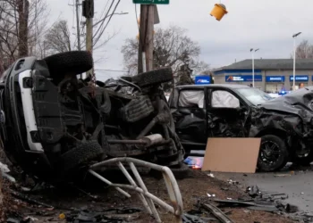 ഗുരുതരമായ വാഹനാപകടം