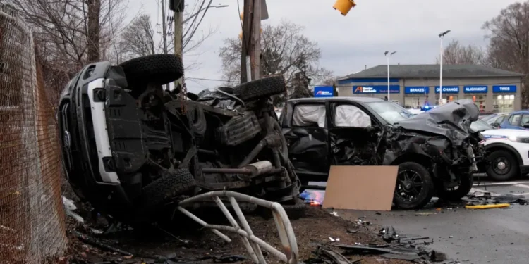 ഗുരുതരമായ വാഹനാപകടം