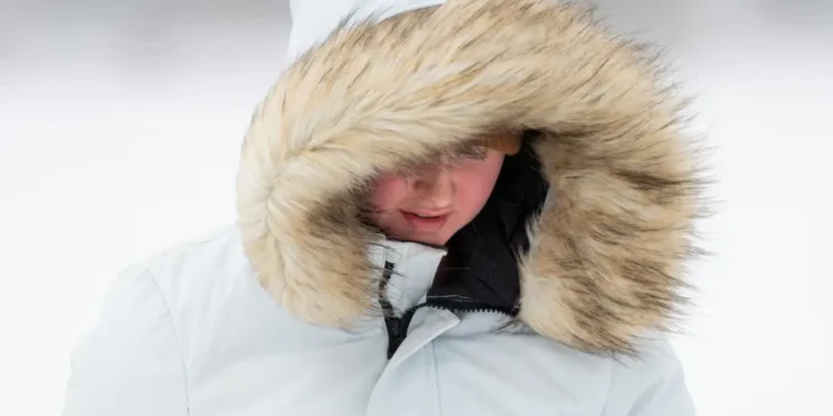 കാറ്റും കനത്ത മഞ്ഞുമഴയും