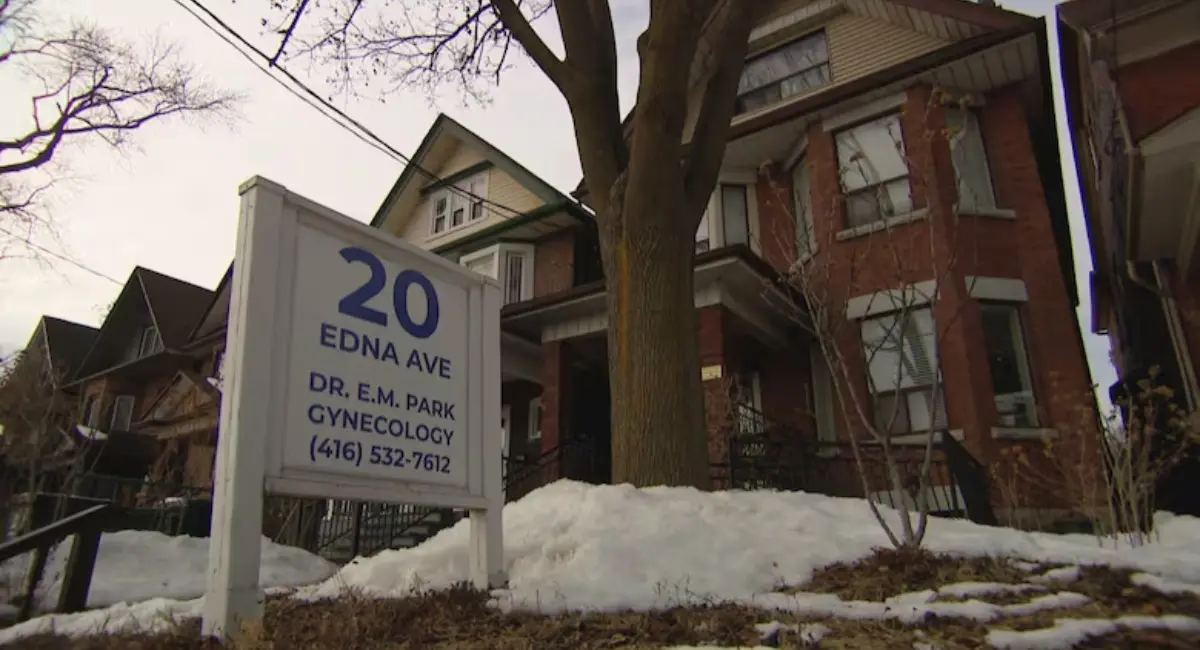 ടൊറന്റോ ഗൈനക്കോളജി ക്ലിനിക്കിലെ ശുചിത്വ പ്രശ്നം