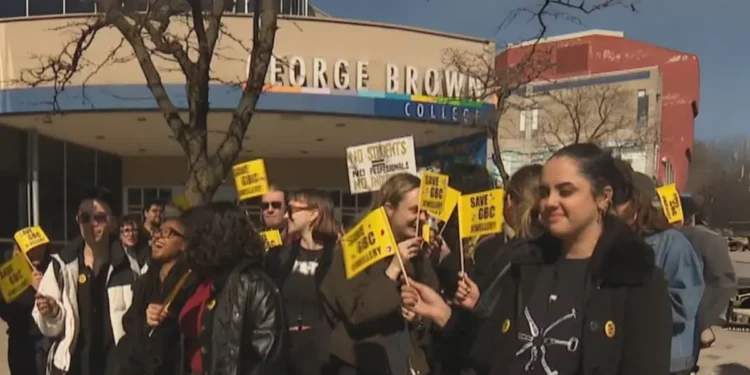 ജ്വല്ലറി - ജെമ്മോളജി പ്രോഗ്രാംസ് കുറക്കുന്നു 1 ജ്വല്ലറി – ജെമ്മോളജി പ്രോഗ്രാംസ് കുറക്കുന്നു