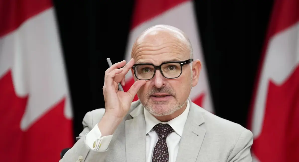 ബോയ്‌സൊനോൾട്ട് പിന്മാറുന്നു