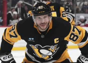 ഗ്രെറ്റ്സ്കിയുടെ 19-ാം സീസൺ റെക്കോർഡ് തകർത്ത് ക്രോസ്ബി ഹോക്കി ഇതിഹാസമായി!