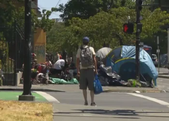 മയക്കുമരുന്ന് വിഷബാധ; 3 മയക്കുമരുന്ന് വിഷബാധ;