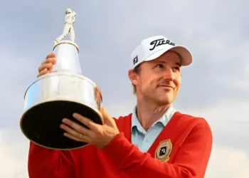 റസ്സൽ ഹെൻലിക്ക് അർണോൾഡ് പാമർ ഇൻവിറ്റേഷണൽ കിരീടം 3 റസ്സൽ ഹെൻലിക്ക് അർണോൾഡ് പാമർ ഇൻവിറ്റേഷണൽ കിരീടം