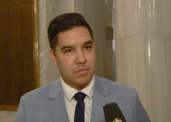 സ്കോട്ട് സിൻക്ലെയറിനെ യുസിപി പുറത്താക്കി