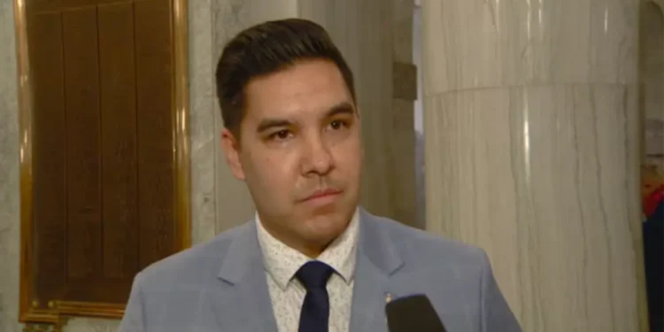 സ്കോട്ട് സിൻക്ലെയറിനെ യുസിപി പുറത്താക്കി 1 സ്കോട്ട് സിൻക്ലെയറിനെ യുസിപി പുറത്താക്കി