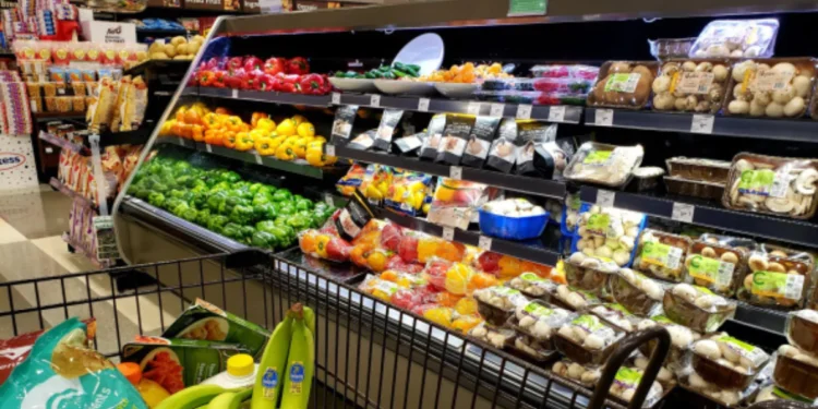 ഇക്വാലിറ്റിൽ കൺട്രി ഫുഡ് സ്റ്റോർ തുറന്നു 1 ഇക്വാലിറ്റിൽ കൺട്രി ഫുഡ് സ്റ്റോർ തുറന്നു