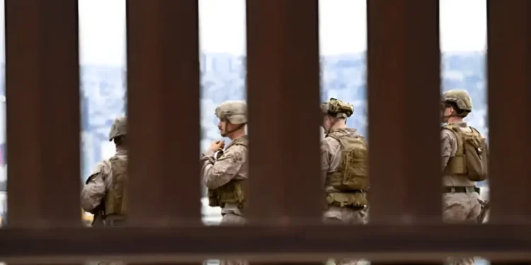 യുഎസ് തടവിൽ 11 ദിവസം; കനേഡിയൻ യുവതിയുടെ ദുരനുഭവം 1 യുഎസ് തടവിൽ 11 ദിവസം; കനേഡിയൻ യുവതിയുടെ ദുരനുഭവം