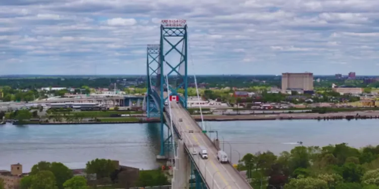 കാനഡ-യുഎസ് അതിർത്തിയിൽ യാത്രക്കാരുടെ എണ്ണം കുറയുന്നു