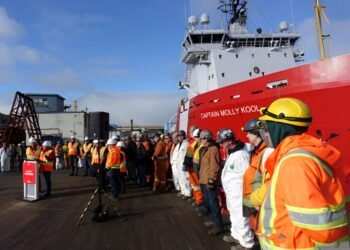 അമേരിക്കയുമായുള്ള സംഘർഷത്തിൽ കാനഡ സൈനിക ശക്തി വർധിപ്പിക്കുന്നു