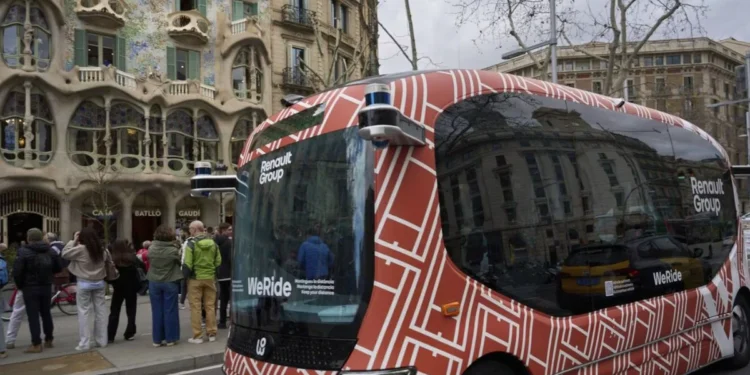 Driverless 'bus of the future' 1 Driverless ‘bus of the future’