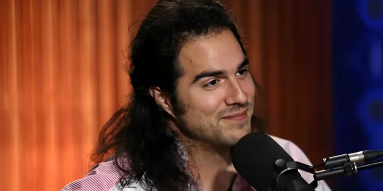 നേതൃത്വ പ്രതിസന്ധി; ഈസ്റ്റ് കോസ്റ്റ് മ്യൂസിക് അവാർഡിൽ നിന്ന് ജെറമി ഡച്ചർ പിന്മാറി!