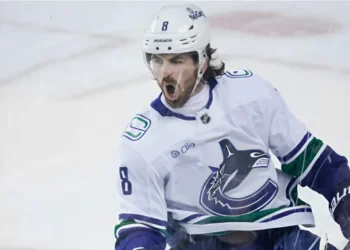 ത്രില്ലിംഗ് ഷൂട്ട്ഔട്ട്; ഫ്ലെയിംസിനെ 4-3ന് തകർത്ത്‌ കാനക്സ്