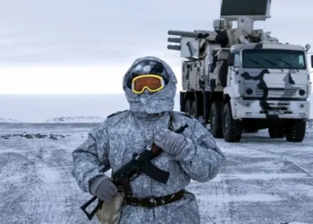 കനേഡിയൻ സൈന്യം സബ്-ആർക്ക്ടിക് യുദ്ധ പരിശീലനത്തിൽ!