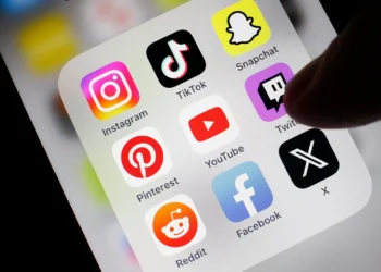 അമിത സോഷ്യൽ മീഡിയ ഉപയോഗം