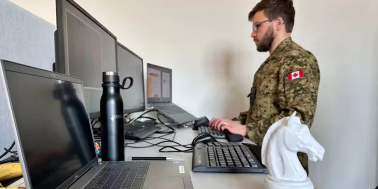 റഷ്യൻ സൈബർ ആക്രമണങ്ങൾക്കെതിരെ ലാത്വിയയ്ക്ക് കാനഡയുടെ കരുത്തുറ്റ പ്രതിരോധം 1 CANADA CYBER TEAM