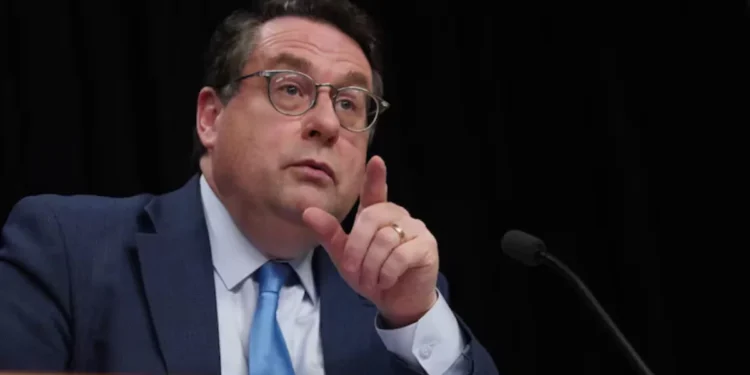 "മുഖം മറയ്ക്കരുത്!" സ്കൂൾ വിദ്യാർത്ഥികൾക്കും രക്ഷിതാക്കൾക്കും ക്യൂബെക്കിൽ പുതിയ നിയന്ത്രണം 1 “മുഖം മറയ്ക്കരുത്!” സ്കൂൾ വിദ്യാർത്ഥികൾക്കും രക്ഷിതാക്കൾക്കും ക്യൂബെക്കിൽ പുതിയ നിയന്ത്രണം