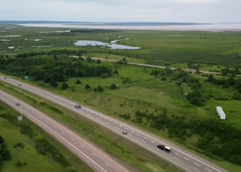 കാനഡയുടെ ജീവനാഡി സംരക്ഷിക്കാൻ 650 മില്യൺ ഡോളർ!