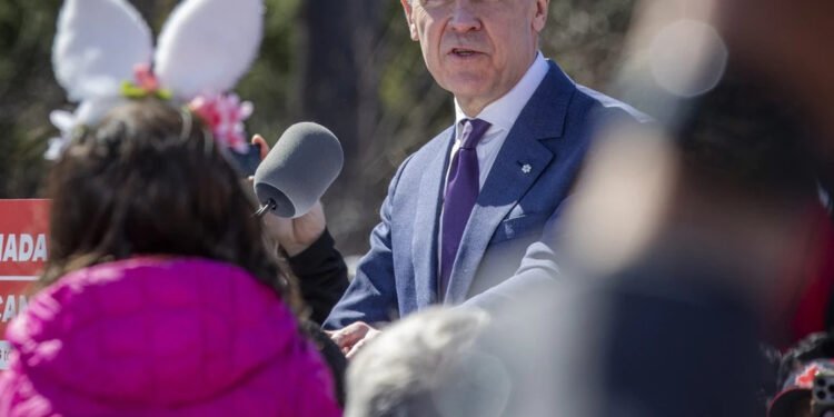 നെപിയൻ റാലിയിൽ മാർക്ക് കാർണിയെ കേൾക്കാൻ ആയിരങ്ങൾ