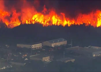 അമേരിക്കയിൽ വീണ്ടും കാട്ടുതീ ആശങ്ക