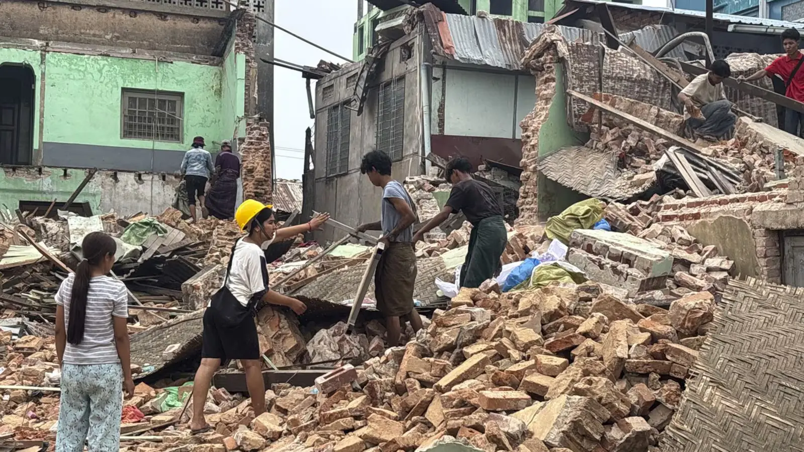 മ്യാൻമാറിലെ ഭൂകമ്പാനന്തര രക്ഷാപ്രവർത്തനങ്ങൾ കുറച്ചു; മരണസംഖ്യ 3,600 കവിഞ്ഞു